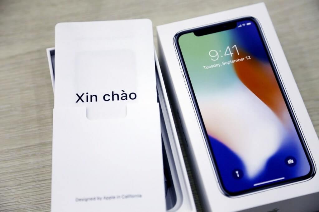 Cận cảnh đập hộp iPhone X mã VN/A với giá 13 triệu