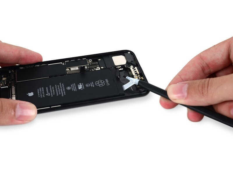 iphone 7 pin bao nhiêu