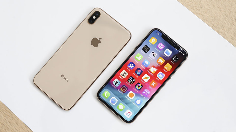 Pin khủng cũng là một trong những điểm cải tiến lớn của iPhone Xs Max 512GB